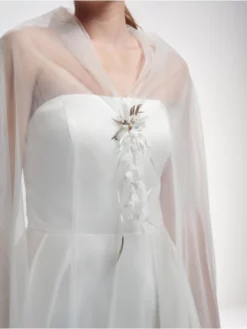 Poirier BB-002 Broche Ivoire 9 Poirier BB-002 Broche Ivoire -BEAUTIFUL BRIDE SHOP Ventes poirier bb 002 ivory broche 4