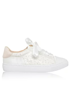 Devant -BEAUTIFUL BRIDE SHOP Ventes the perfect bridal company nikki 2